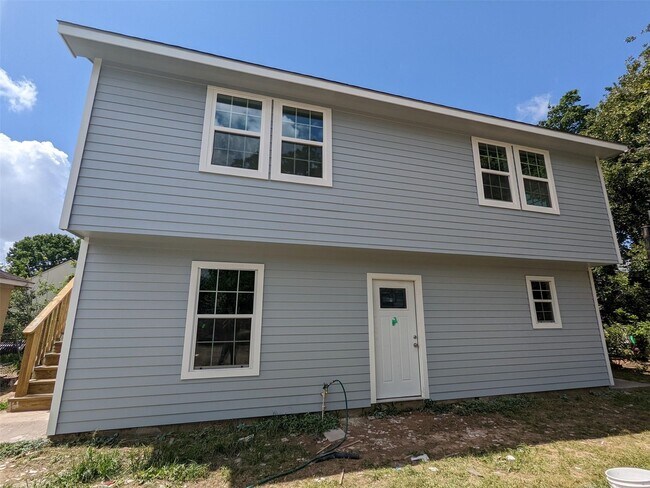 Foto del edificio - 6914 Gonzales St