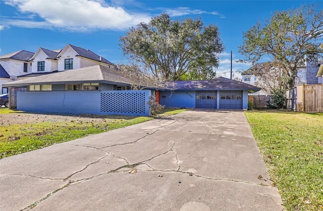 Foto del edificio - 8706 Ferris Dr