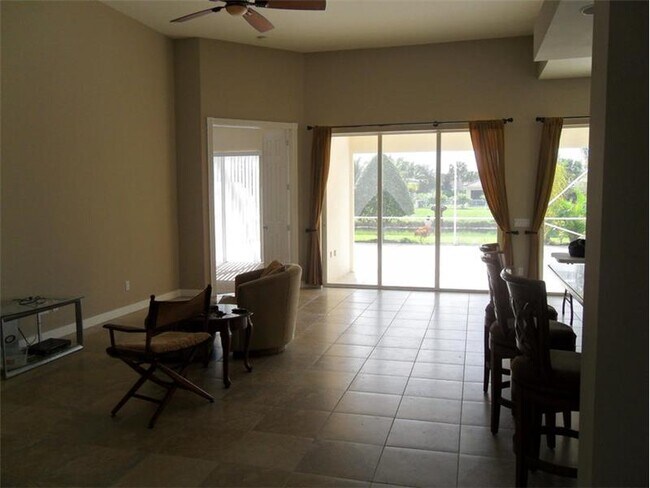 Building Photo - 8158 Rosalie Ln