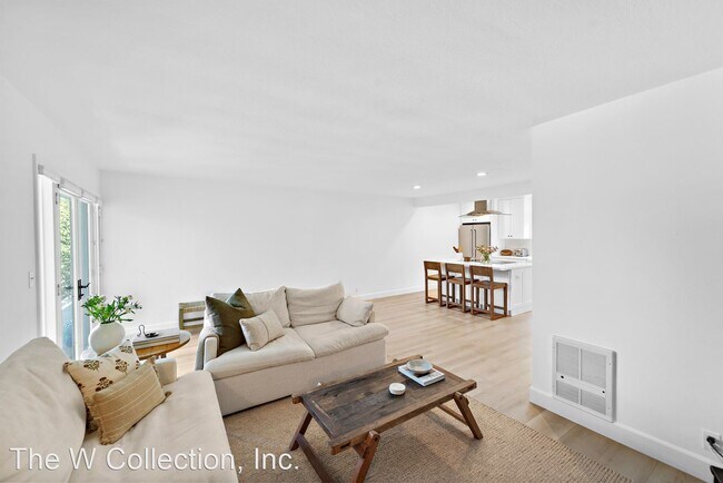 Building Photo - 2 br, 1 bath House - 1570 Via Capri #8