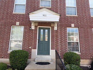 Building Photo - 911 Rolling Thunder Dr