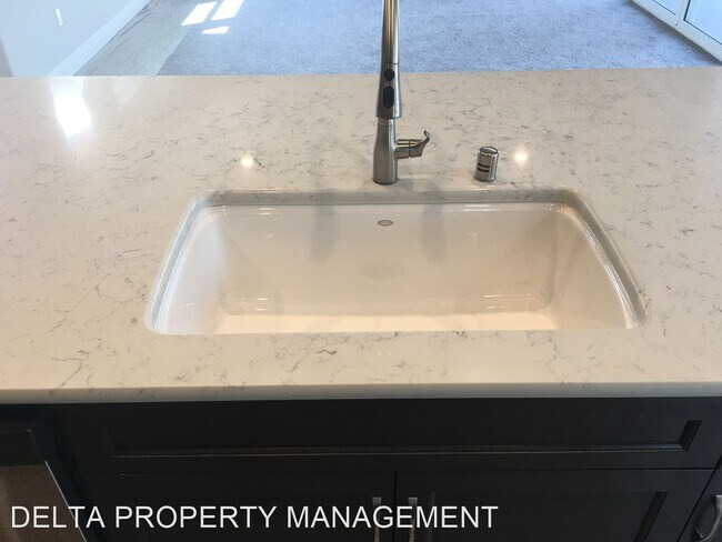 Foto del edificio - 3 br, 2 bath House - 4237 Sierra Madre Ave