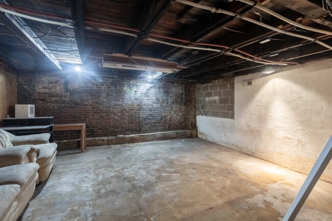 Foto del edificio - 1120 Williams St