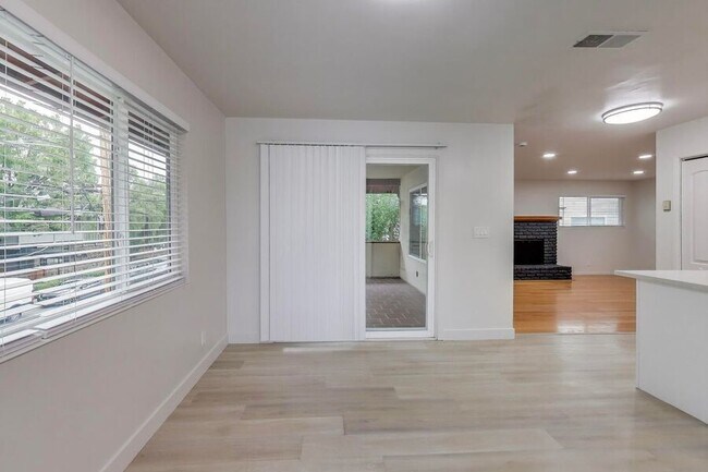 Foto del edificio - 271-281 Curtner-271