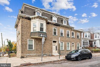 Building Photo - 4422 Pechin St