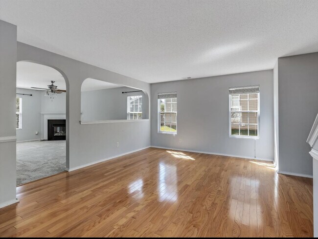Foto del edificio - 4810 Rockport Dr