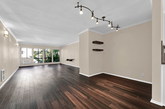 Foto del edificio - West Hollywood 2 Bedroom 2 Bathroom | Prime Location Between Melrose & Santa Monica Blvd