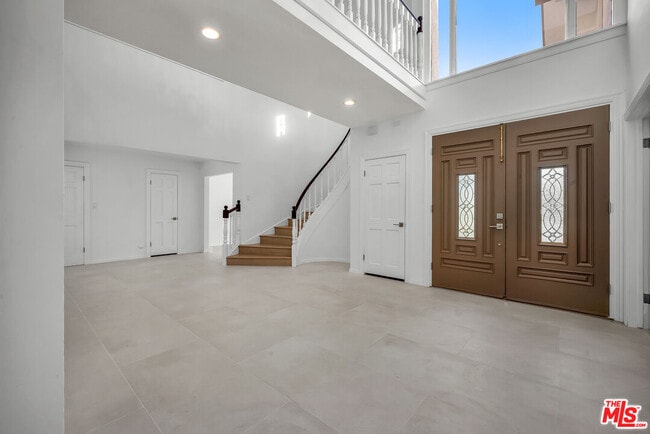 Foto del edificio - 17606 Camino De Yatasto