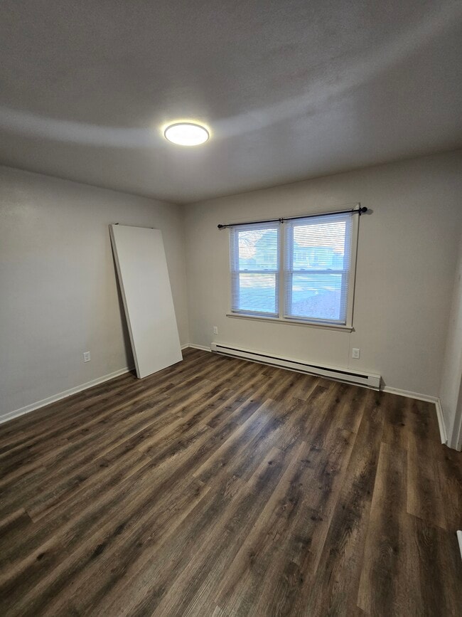 Building Photo - Kennedy