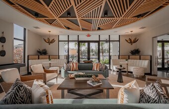 Building Photo - Reva