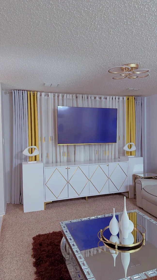Foto del edificio - Room in House on Hunters Creek Dr
