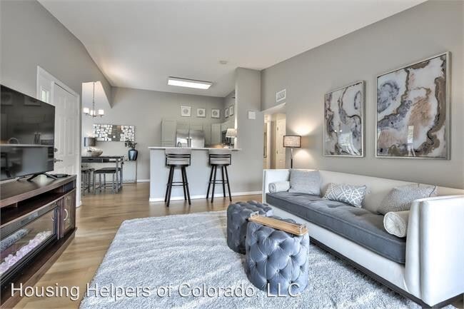 Building Photo - 1 br, 1 bath House - 1190 Opal Place #203
