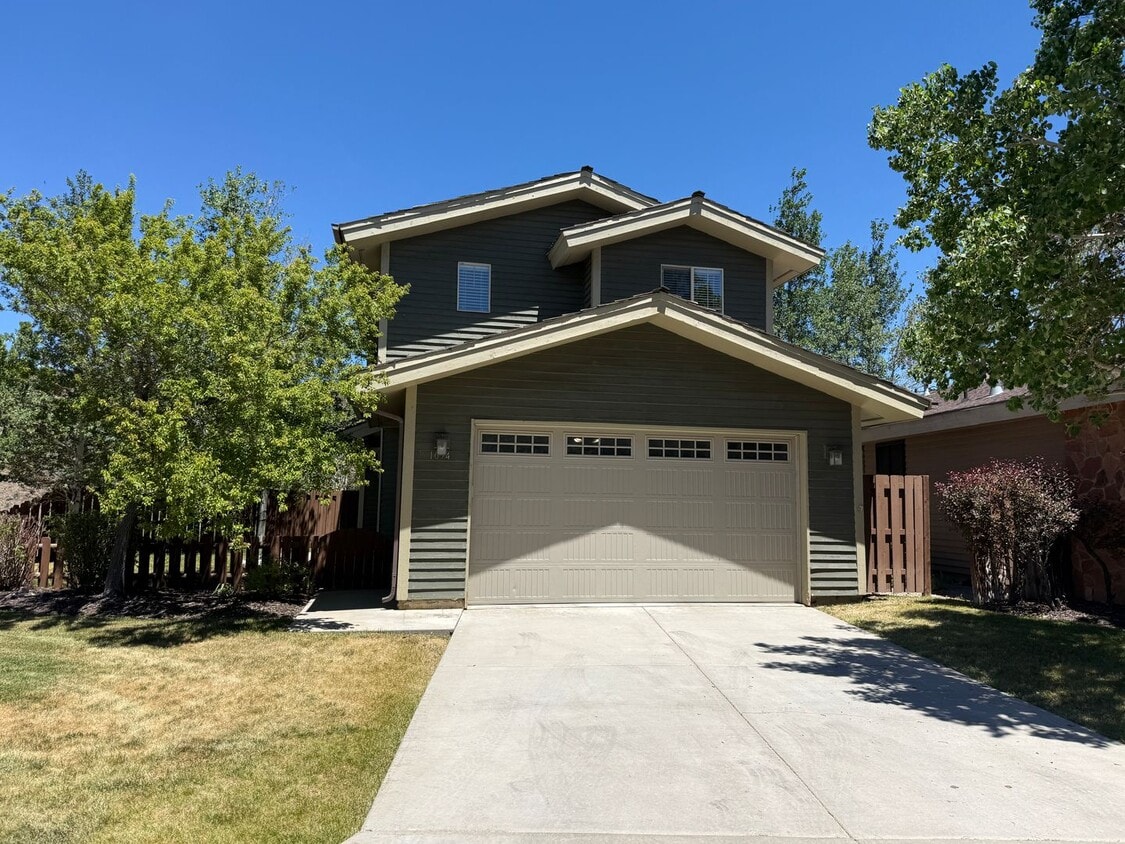 3 Bedroom Home in Blackhawk Station - 3 Bedroom Home in Blackhawk Station