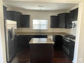 Building Photo - 14525 Crociani Dr
