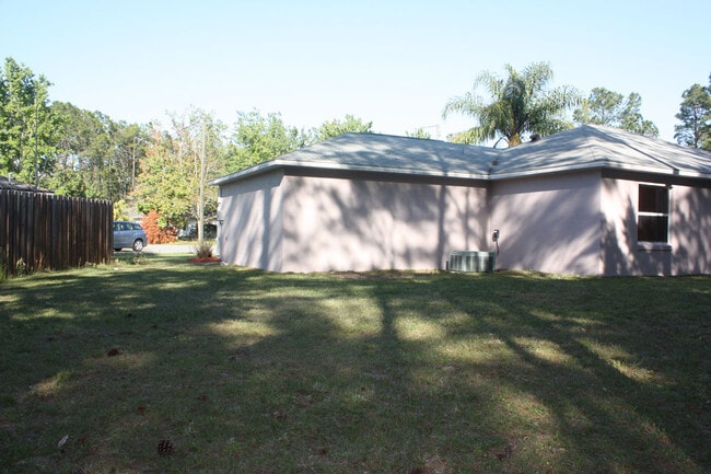 Building Photo - 20 Zebulon Pl