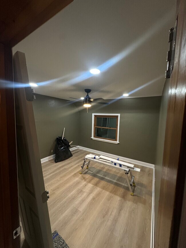 Foto del edificio - 6404 W Hayes Ave