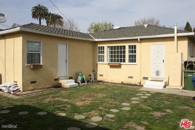 Building Photo - 3 br, 2 bath House - 2561 Tilden Ave