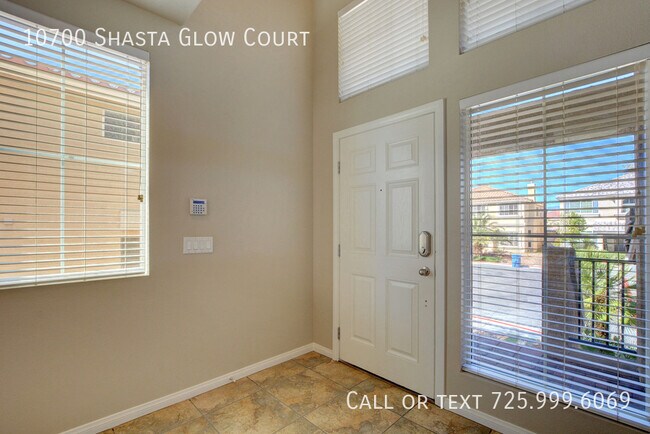 Foto del edificio - 10700 Shasta Glow Ct