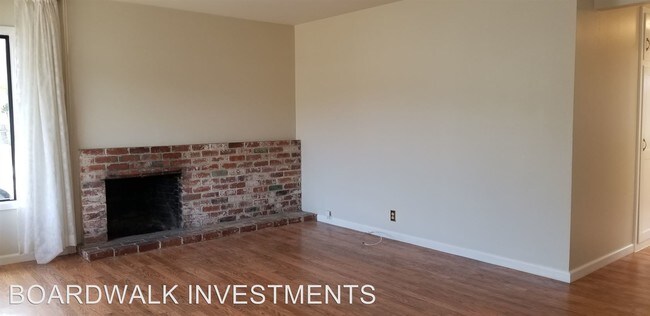 Foto del edificio - 3 br, 2 bath House - 398 EVERGREEN DR.