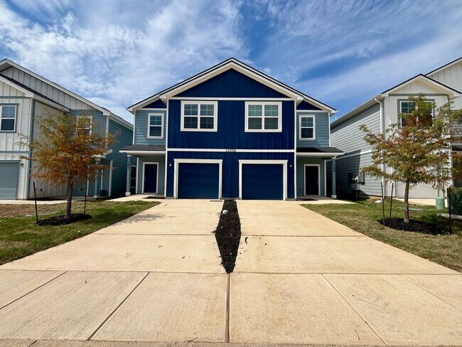 Foto del edificio - Brand New 3 Bd 2.5 Full Bath Townhouse Near UTSA & LaCantera
