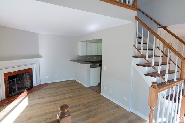 Building Photo - 1417 Queensgreen Cir