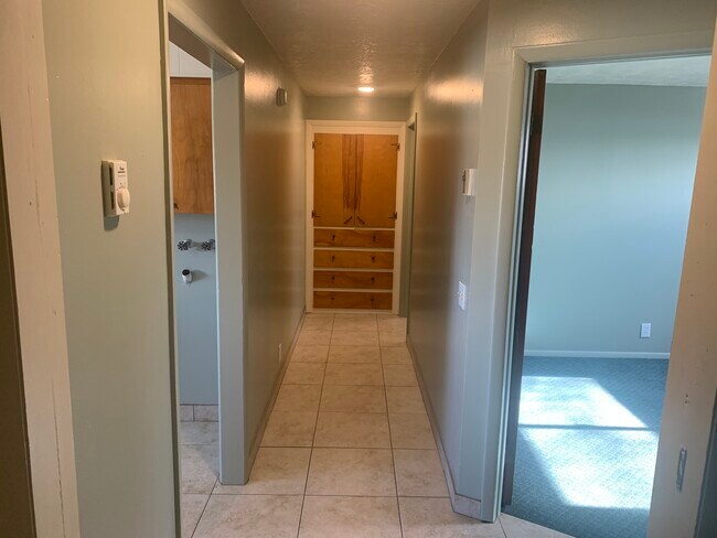 Foto del edificio - 296 E 4th S