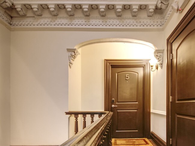 Foto del edificio - 212 Washington St