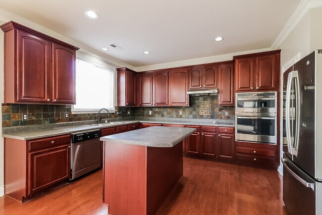 Foto del edificio - 3226 Mackinac Island Ln