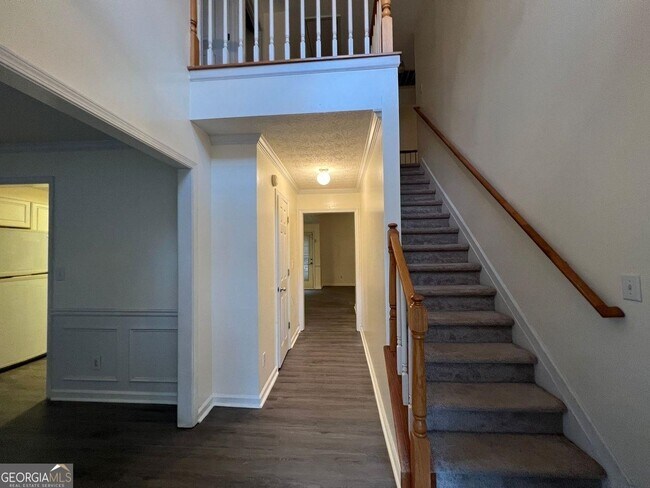 Foto del edificio - 2450 Fosters Mill Ct NW