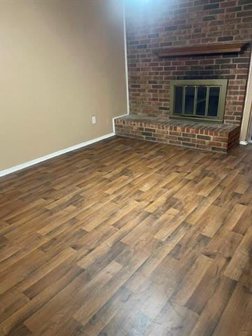 Foto del edificio - 6333 Scott Ct