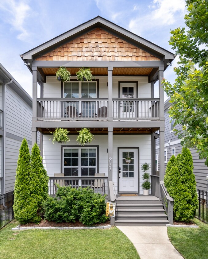 Foto principal - 6014 California Ave