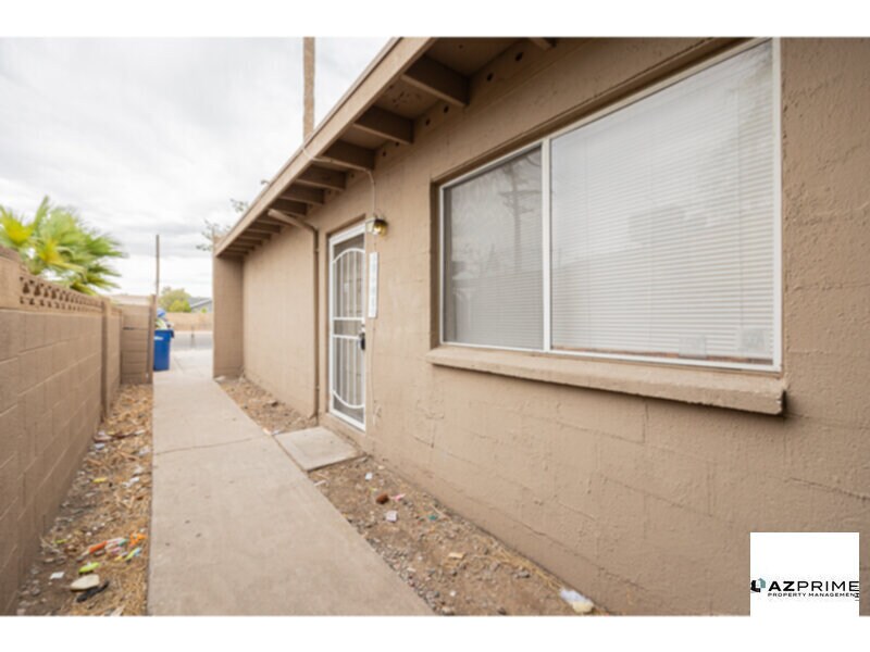 Primary Photo - Discover Urban Sophistication in this Char...