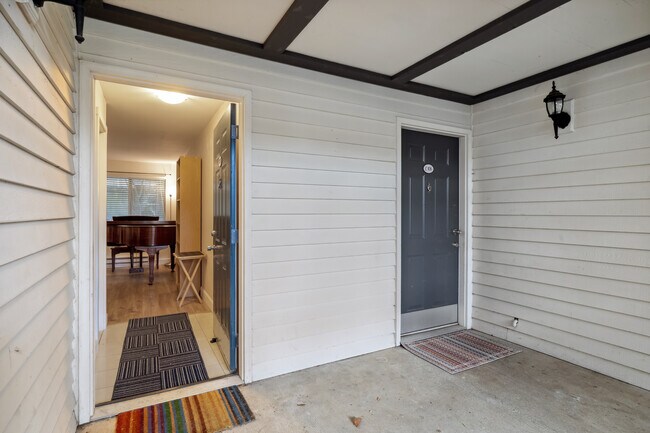 Foto del edificio - 15415 35th Ave W