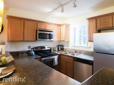 Building Photo - 1650 Eagle Ridge Dr S