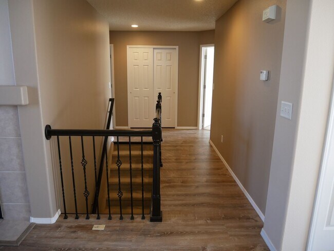 Building Photo - 4 Bed 3 Bath Ranch with Walk Out Basement ...
