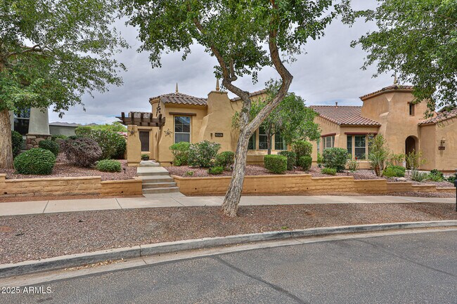 Foto del edificio - 3950 N Edith Way