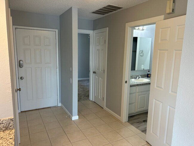 Foto del edificio - Beautiful Two Bed Two Bath Discovery Bay Home