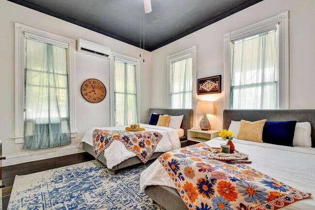 Foto del edificio - 319 E Courtland Pl