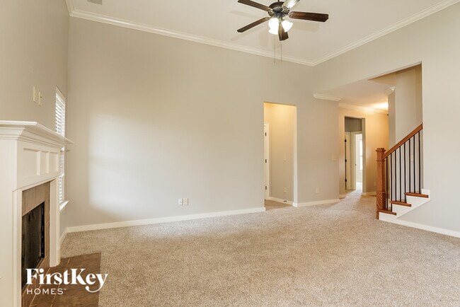 Building Photo - 604 Round Rd