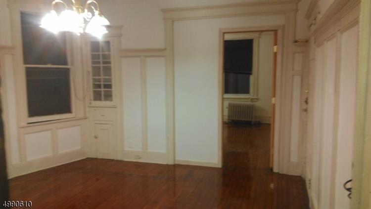 Primary Photo - 80 Girard Ave