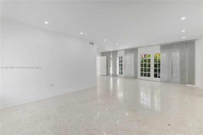 Foto del edificio - 725 91st St