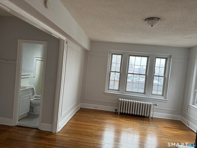 Foto del edificio - 144 Grove St