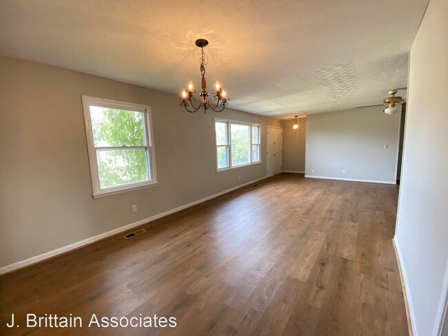 Building Photo - 3 br, 2 bath House - 1344 Johnston Dr.