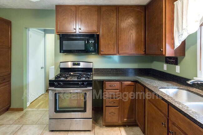 Foto del edificio - 2702 Cecil Ave