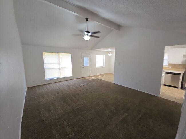 Foto del edificio - ***Charming Fort Worth 4 Bed 2 Bath w/ Gar...