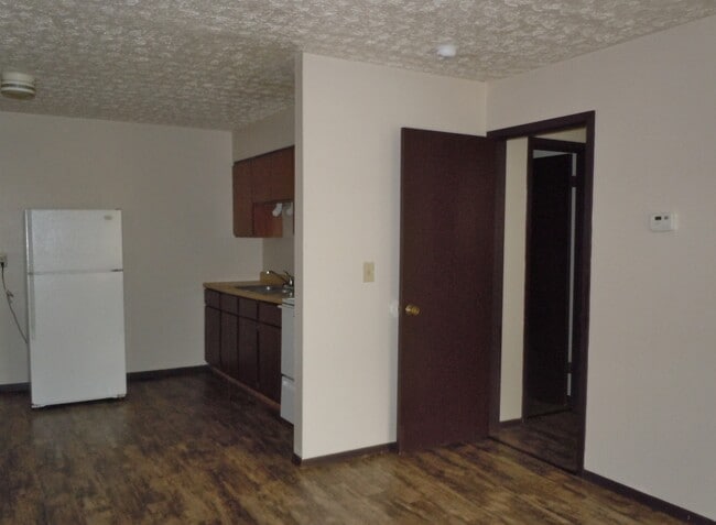 Building Photo - 115 Maryknoll Dr
