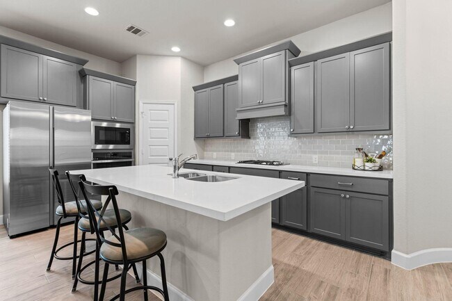 Foto del edificio - 321 Rise Ln