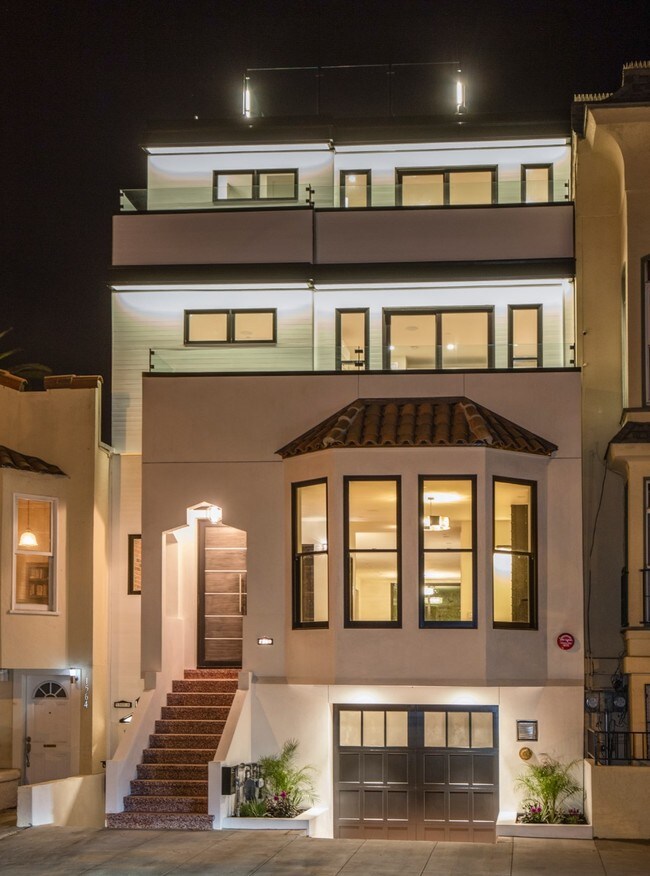 Building Photo - 1560 Dolores St