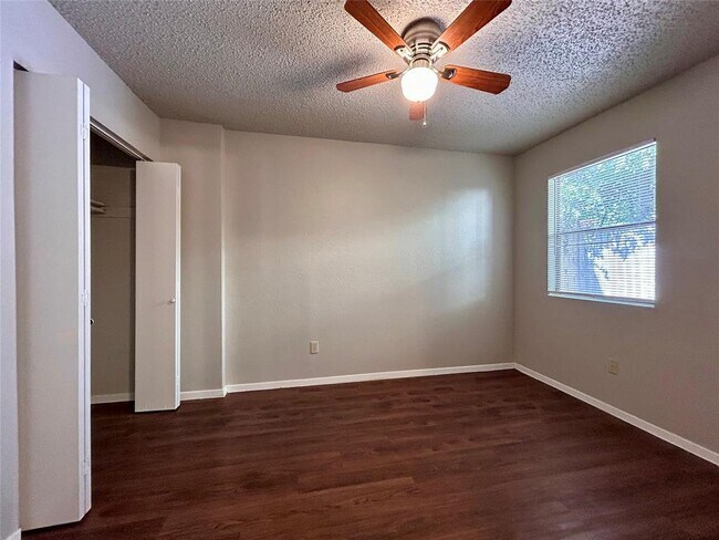 Foto del edificio - 1804 Cinnamon Path