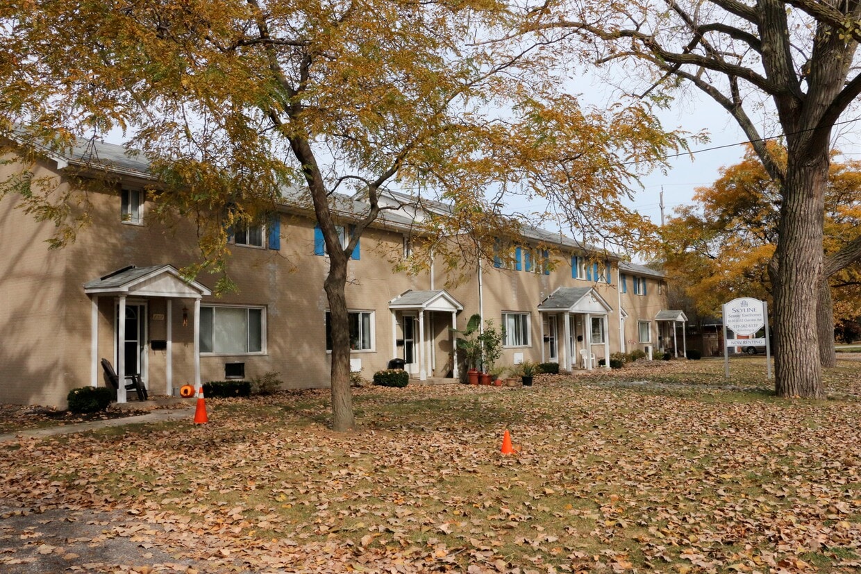 Building Photo - Seaway Townhomes